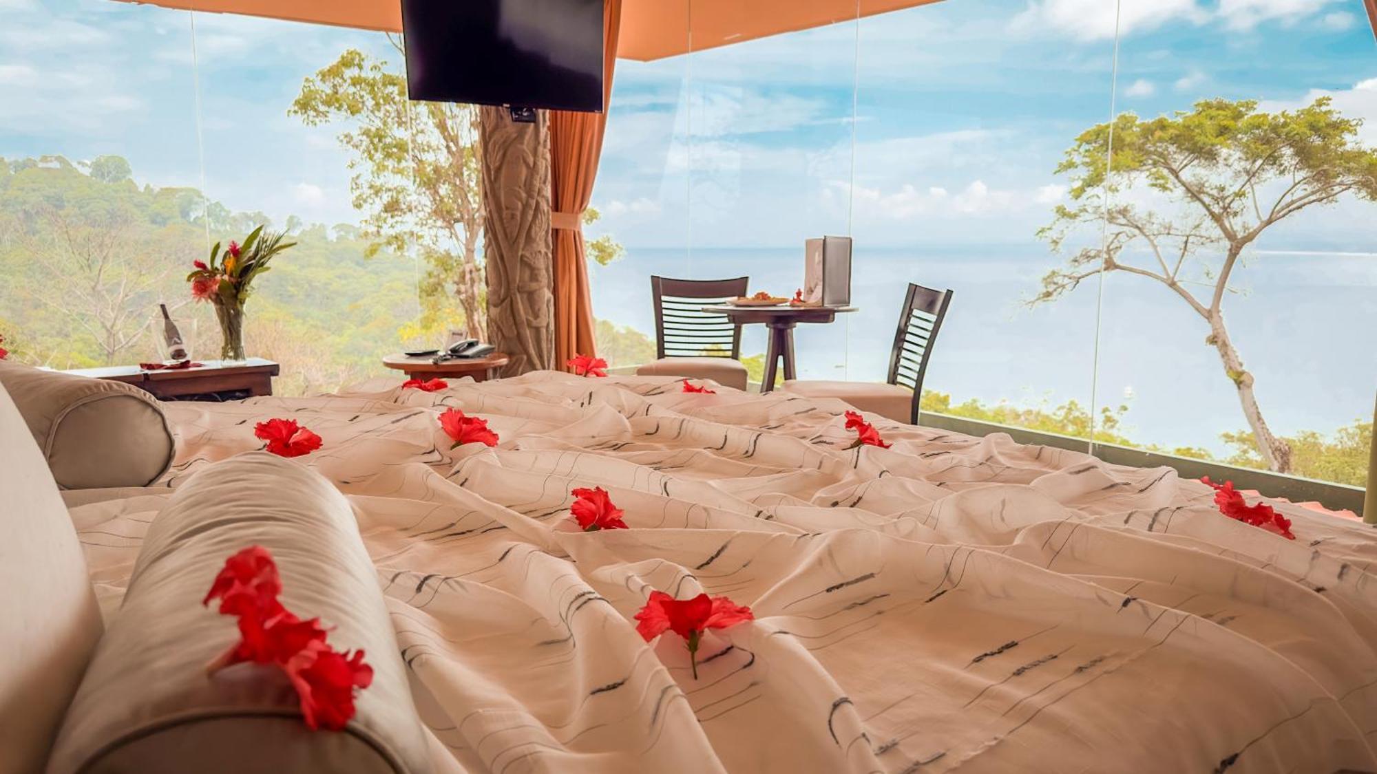 Issimo Suites (Adults Only) Manuel Antonio Εξωτερικό φωτογραφία