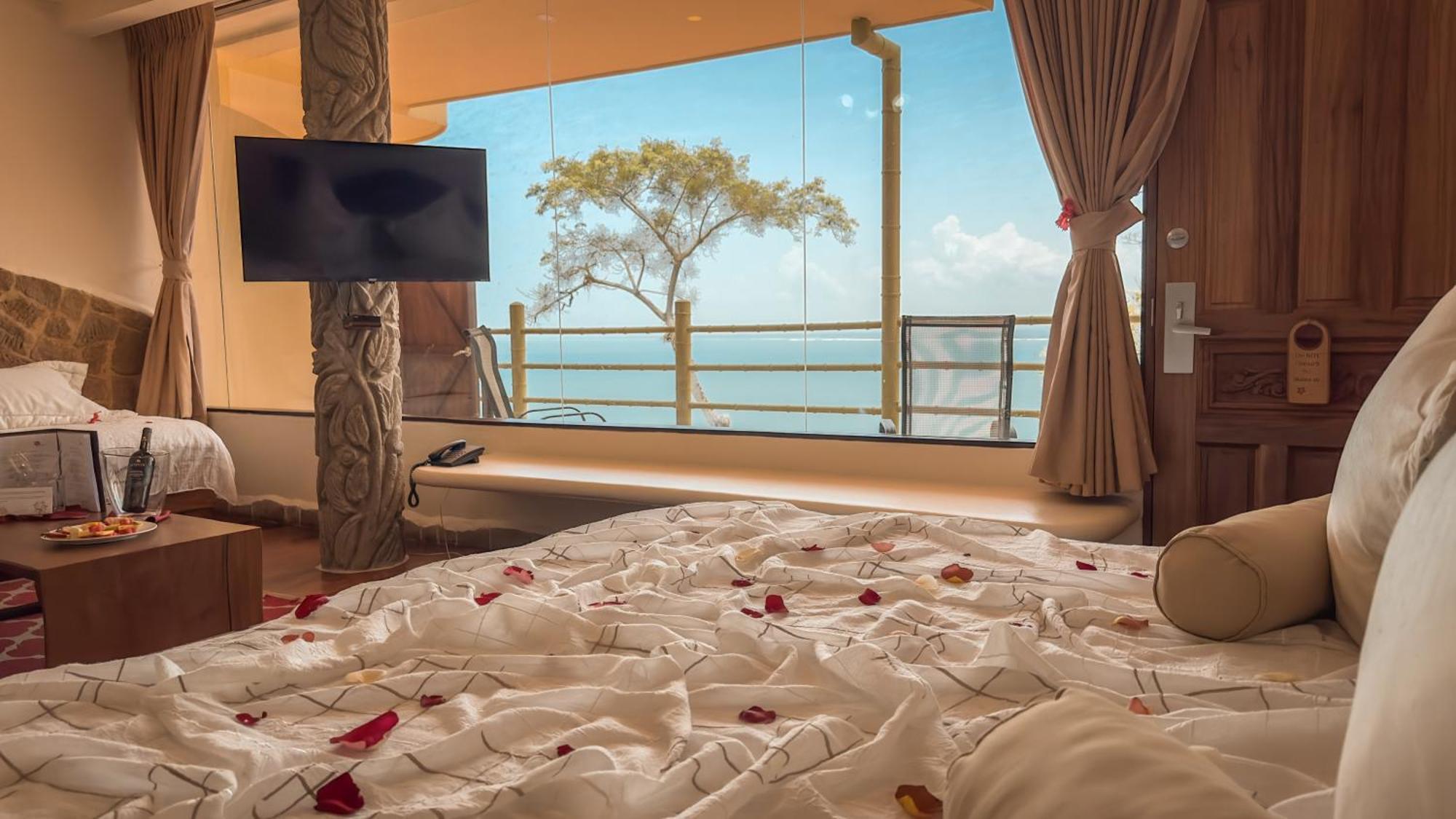 Issimo Suites (Adults Only) Manuel Antonio Εξωτερικό φωτογραφία
