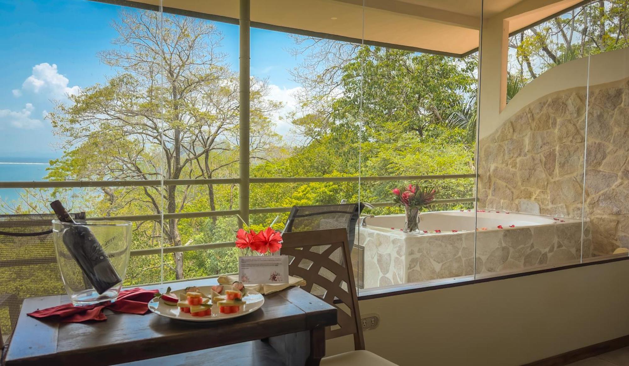 Issimo Suites (Adults Only) Manuel Antonio Εξωτερικό φωτογραφία